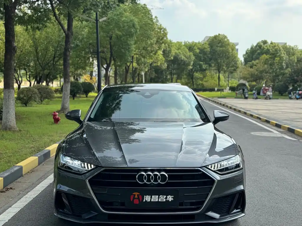 Audi A7 2022 — фото 2