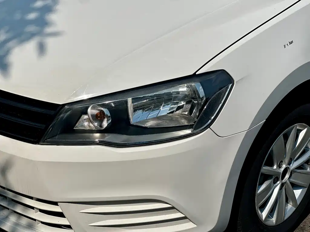 Volkswagen Jetta 2016 — фото 15
