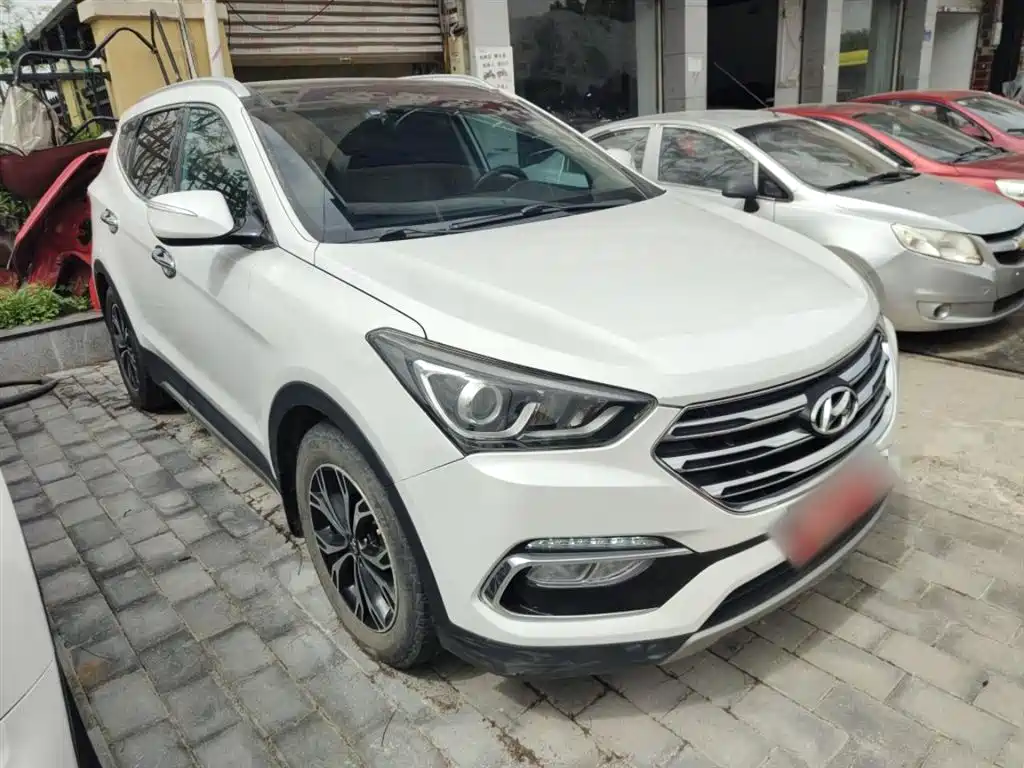 Hyundai Santa Fe 2018 — фото 4