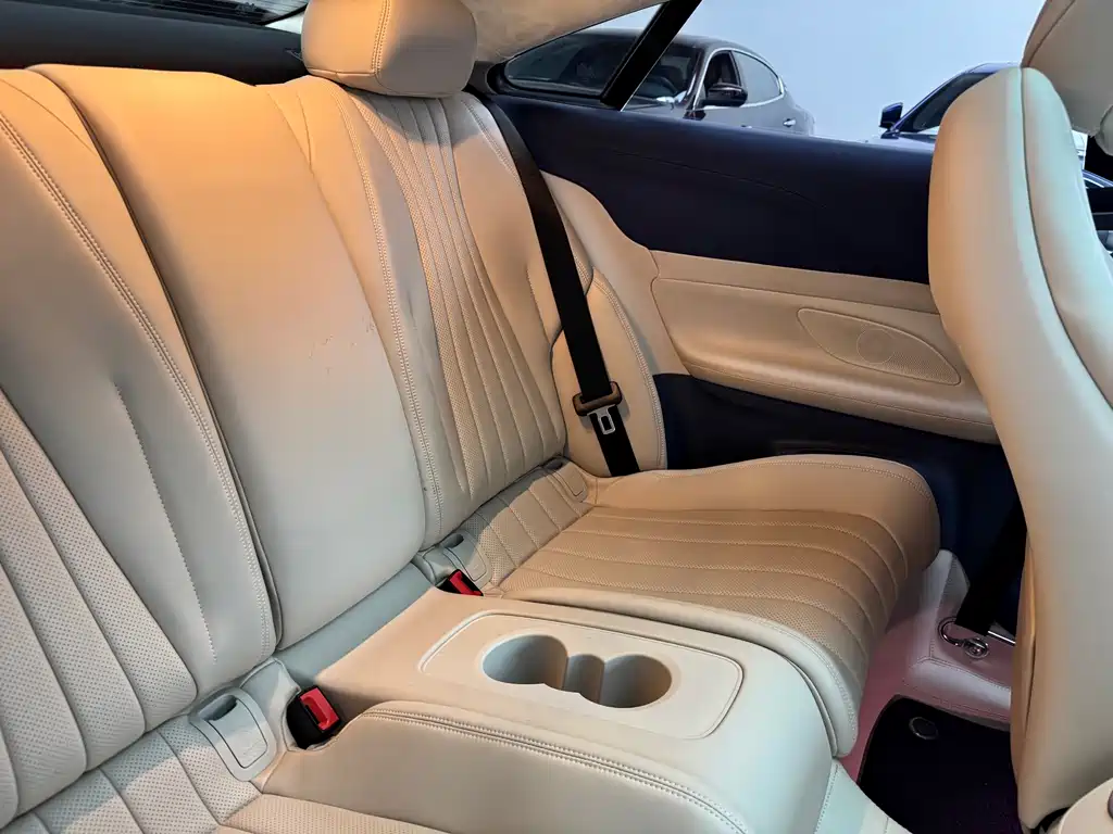 Mercedes-Benz E-Class 2020 — фото 14