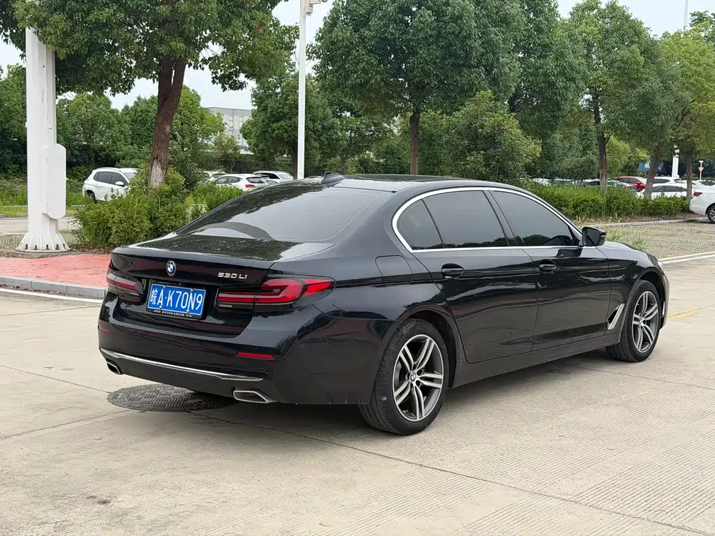 BMW 5 Series 2023