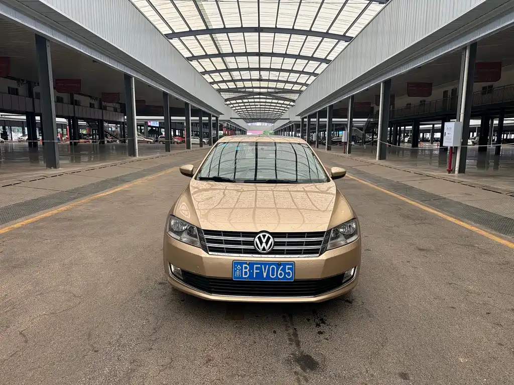 Volkswagen Lavida 2013