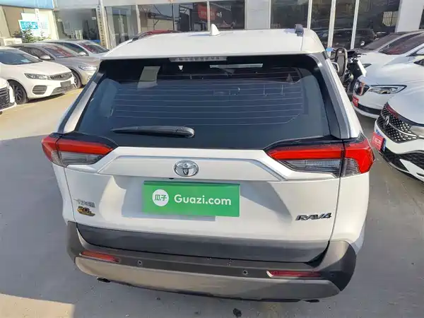 Toyota RAV4 2023