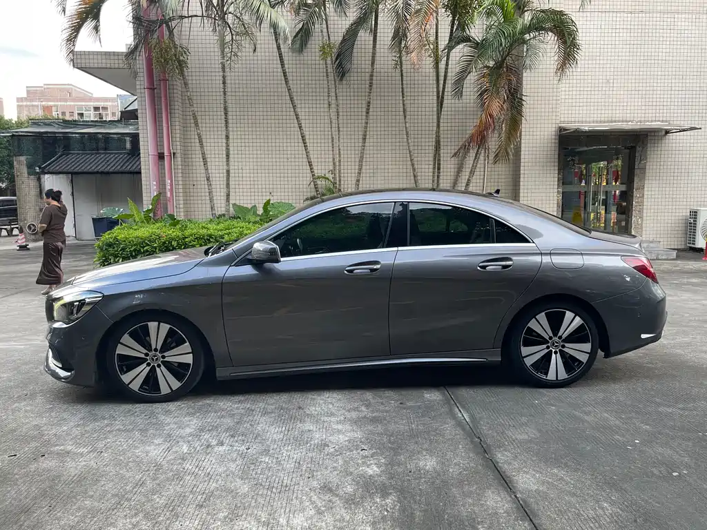 Mercedes-Benz CLA 2018