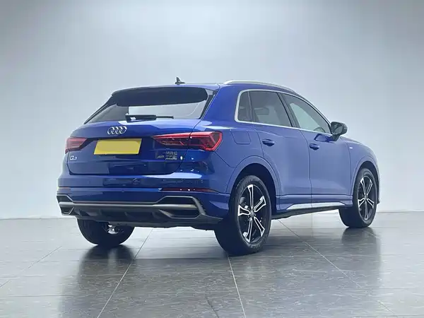 Audi Q3 2021