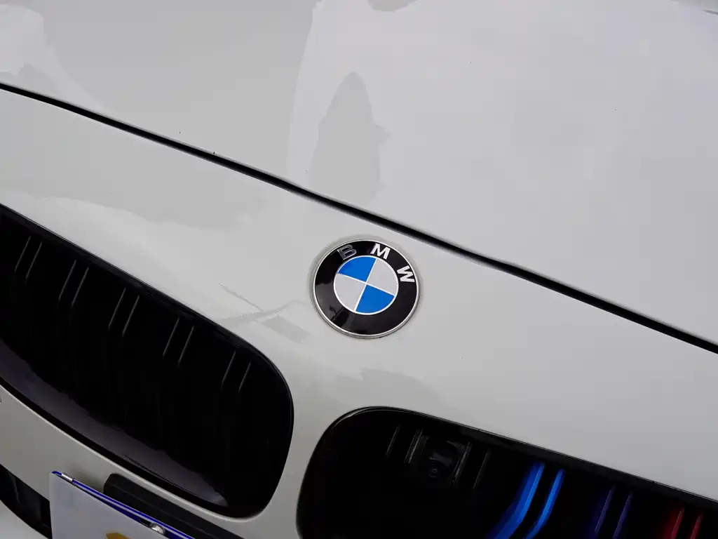 BMW 5 Series 2013 — фото 19