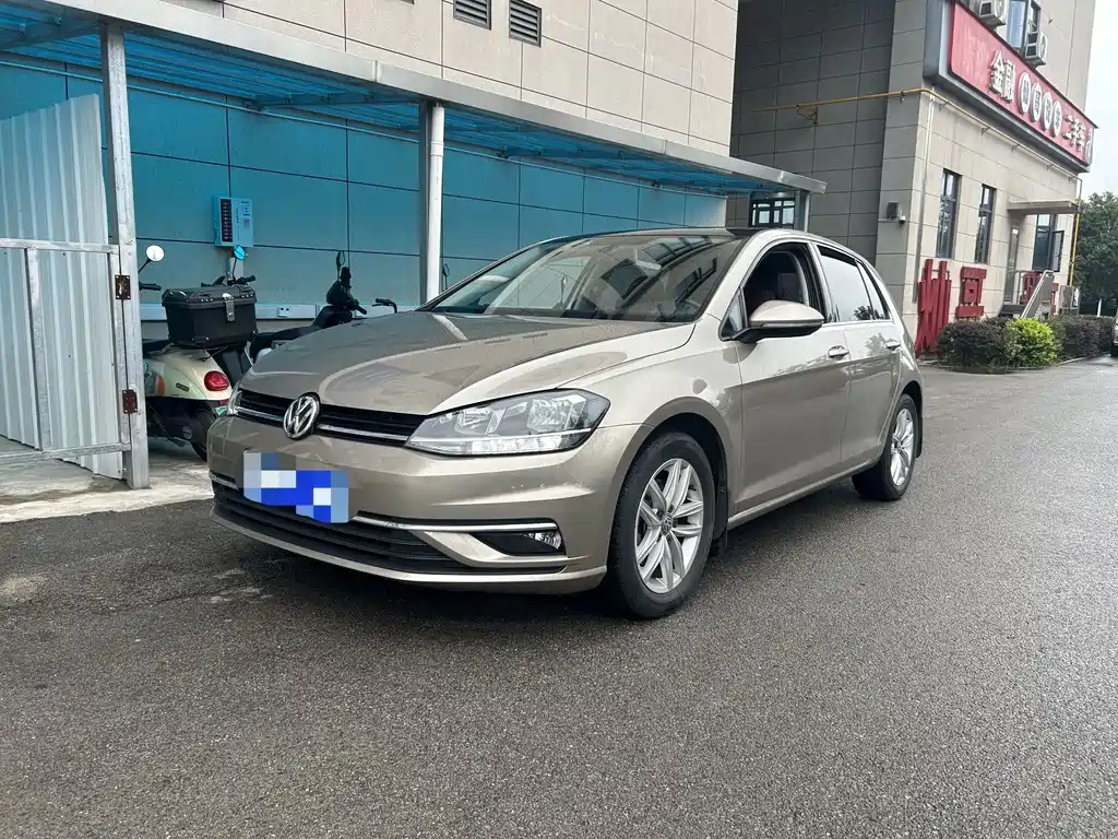 Volkswagen Golf 2020