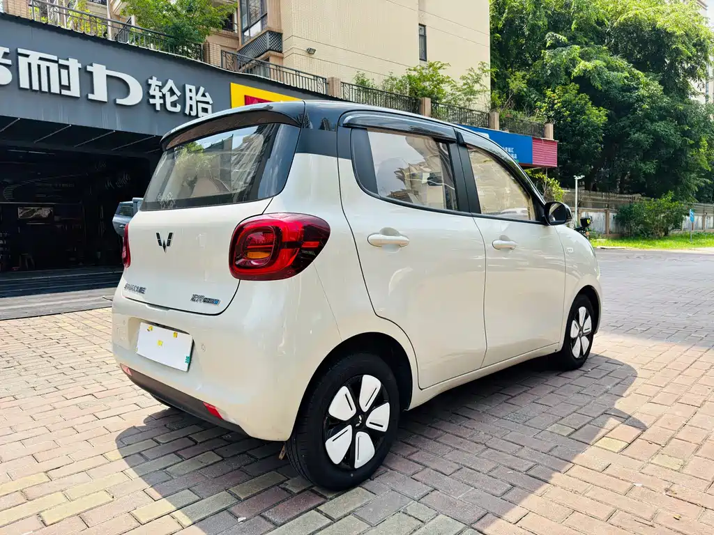 Wuling Hongguang MINIEV 2025