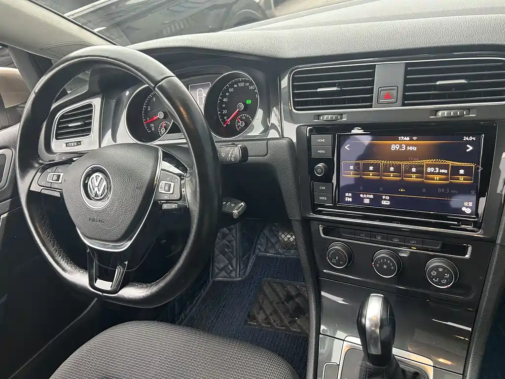 Volkswagen Golf 2020