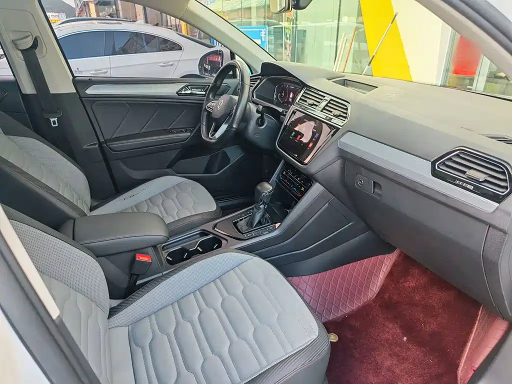 Volkswagen Tiguan X 2021 — фото 10