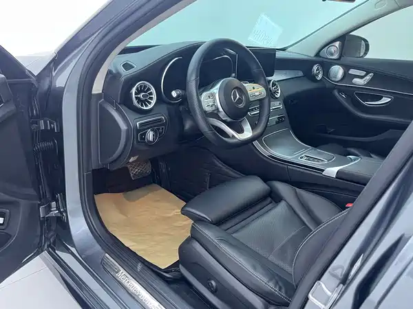 Mercedes-Benz C-Class 2020