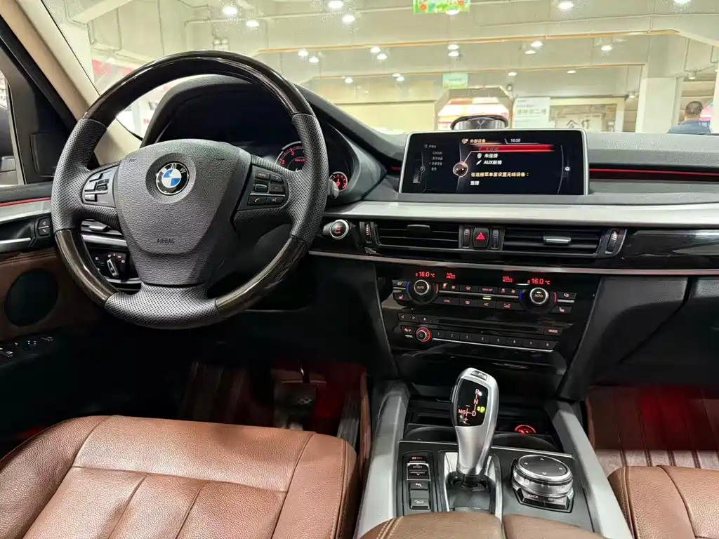 BMW X5 2017 — фото 8