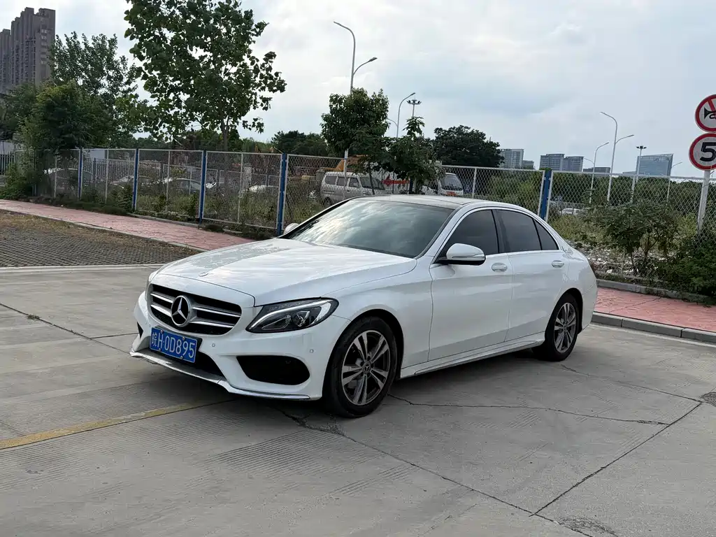 Mercedes-Benz C-Class 2017