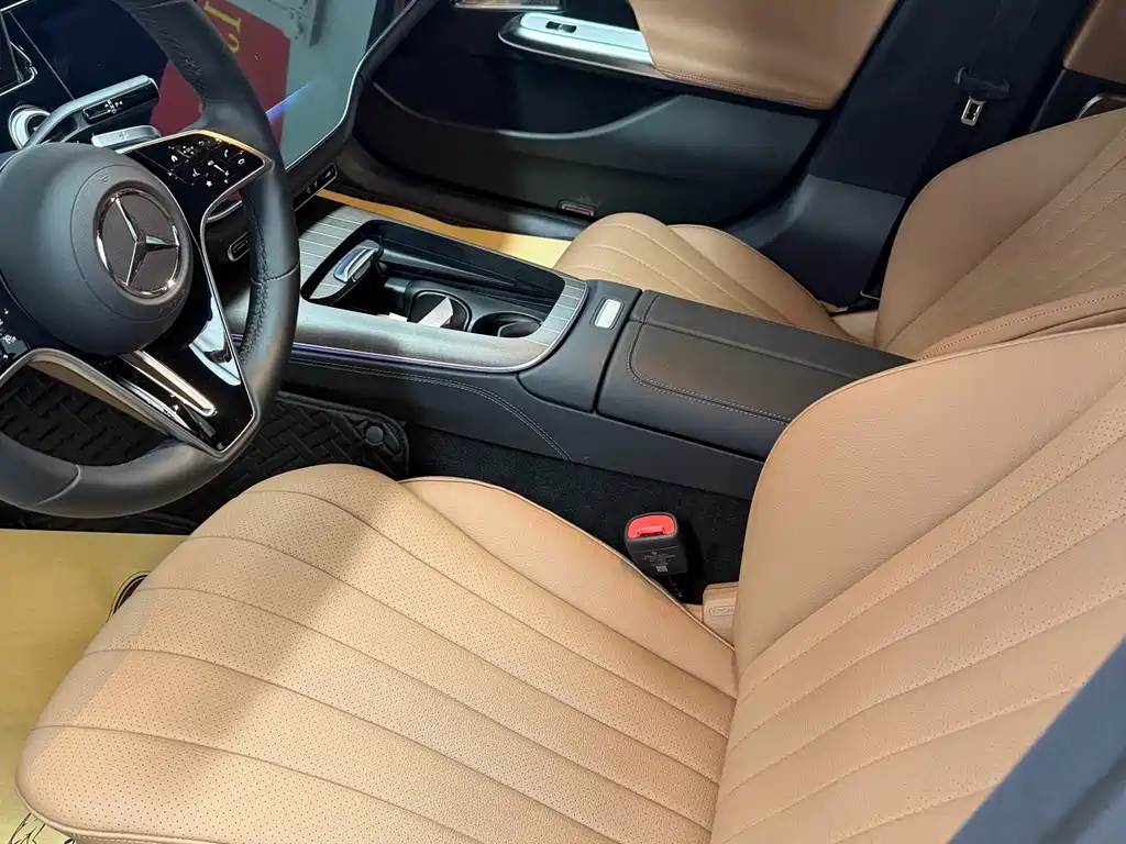 Mercedes-Benz E-Class 2024