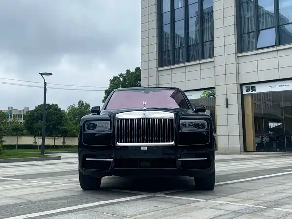 Rolls-Royce Cullinan 2024
