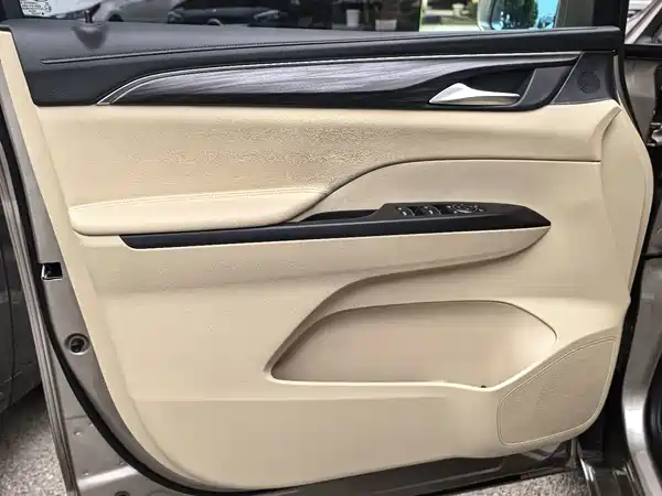 Buick GL8 2023