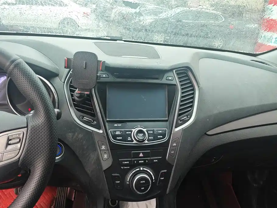 Hyundai Santa Fe 2015 — фото 13