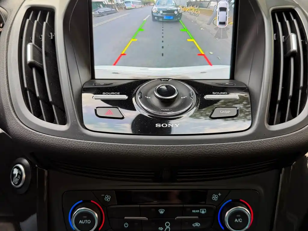 Ford Kuga 2017 — фото 17