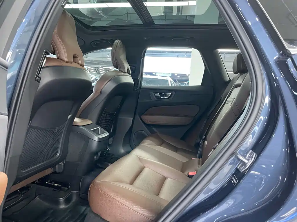 Volvo XC60 2021
