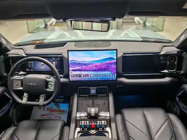 Fangchengbao Leopard 8 2025