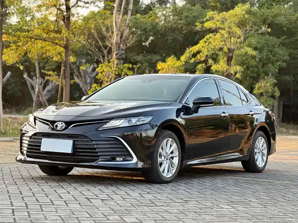 Toyota Camry 2021