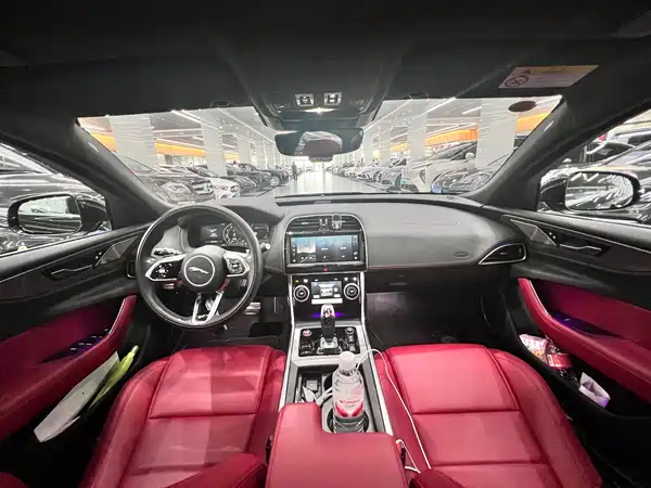 Jaguar XEL 2024