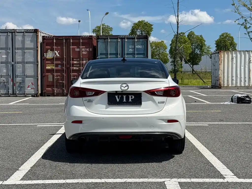 Mazda 3 Axela 2019