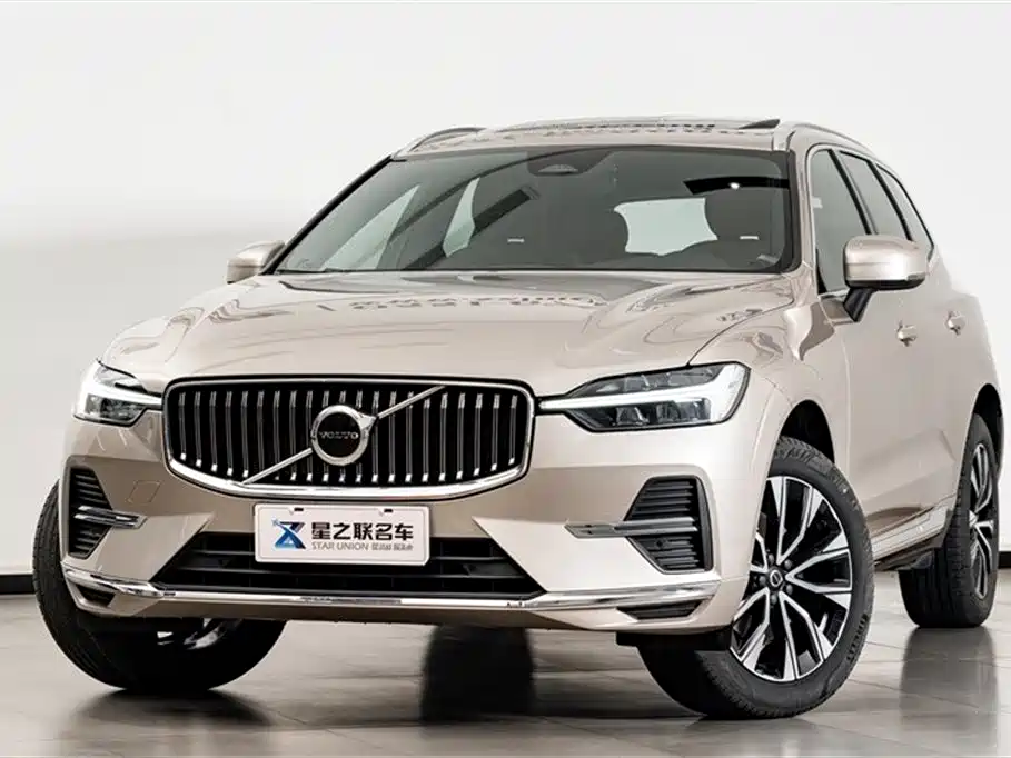 Volvo XC60 2025 — фото 2