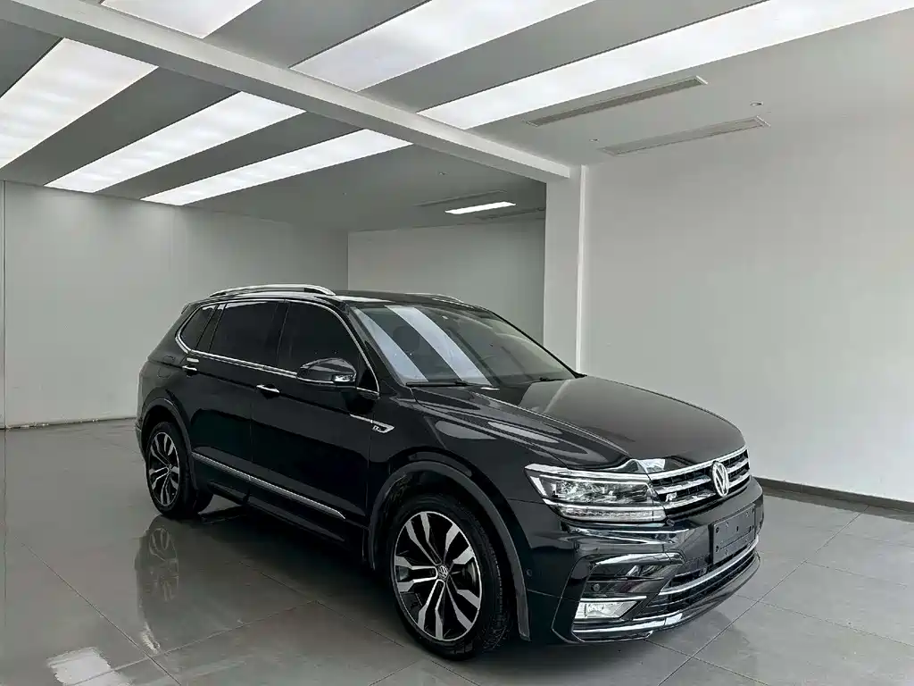 Volkswagen Tiguan L 2019 — фото 3