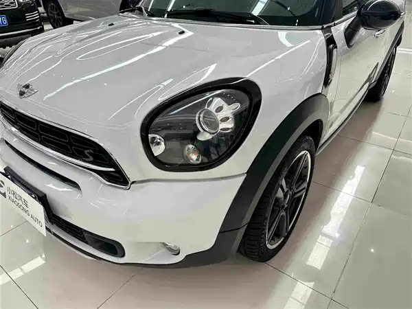 MINI Countryman 2016