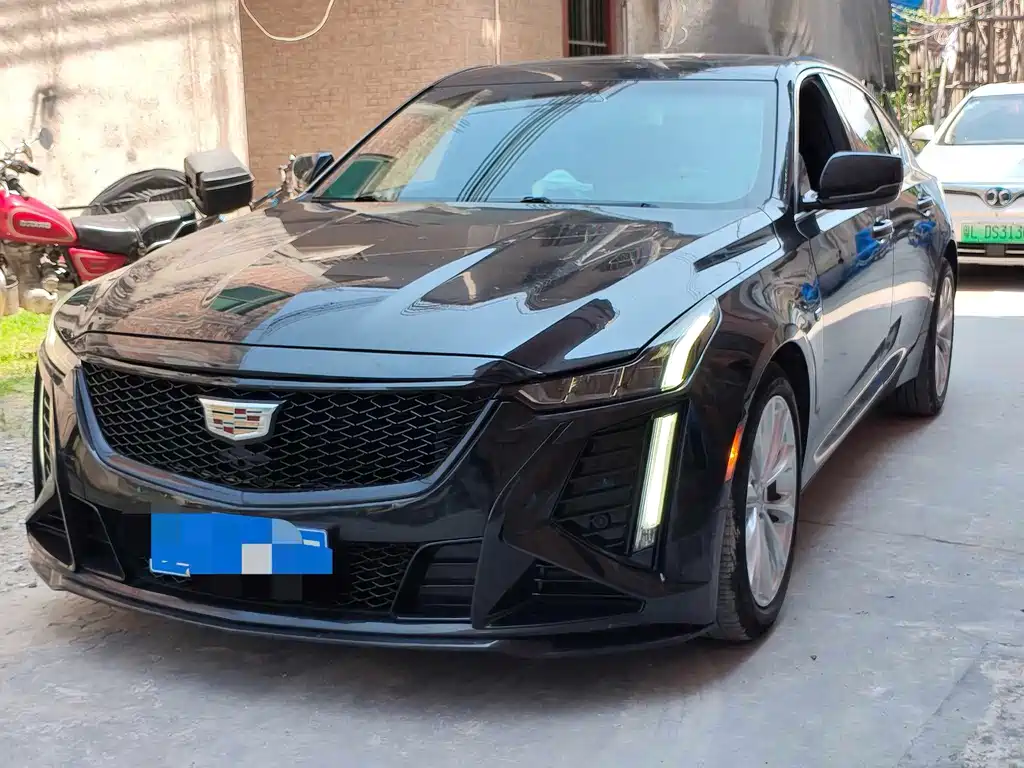 Cadillac CT5 2021 — фото 1