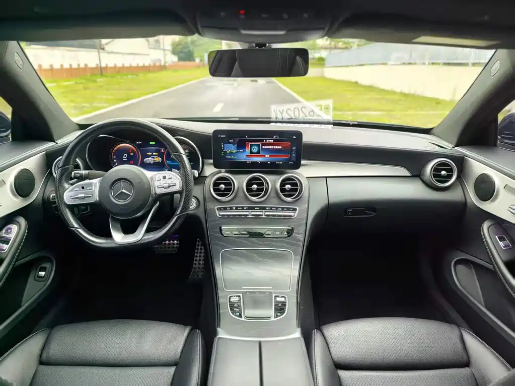Mercedes-Benz C-Class 2021