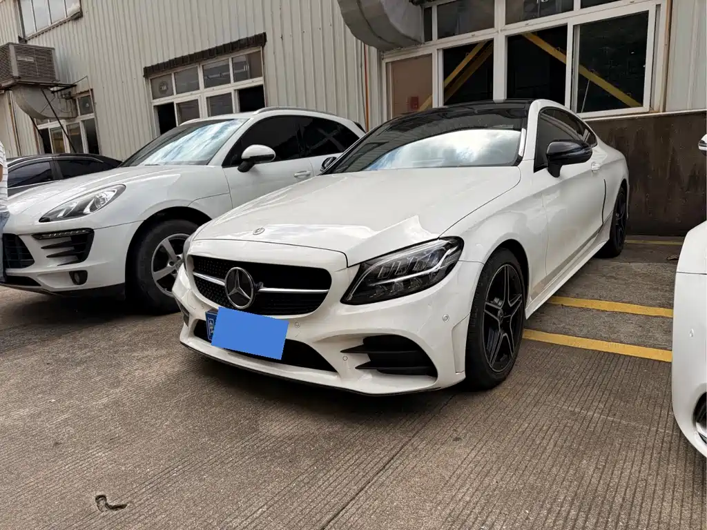Mercedes-Benz C-Class 2022 — фото 1