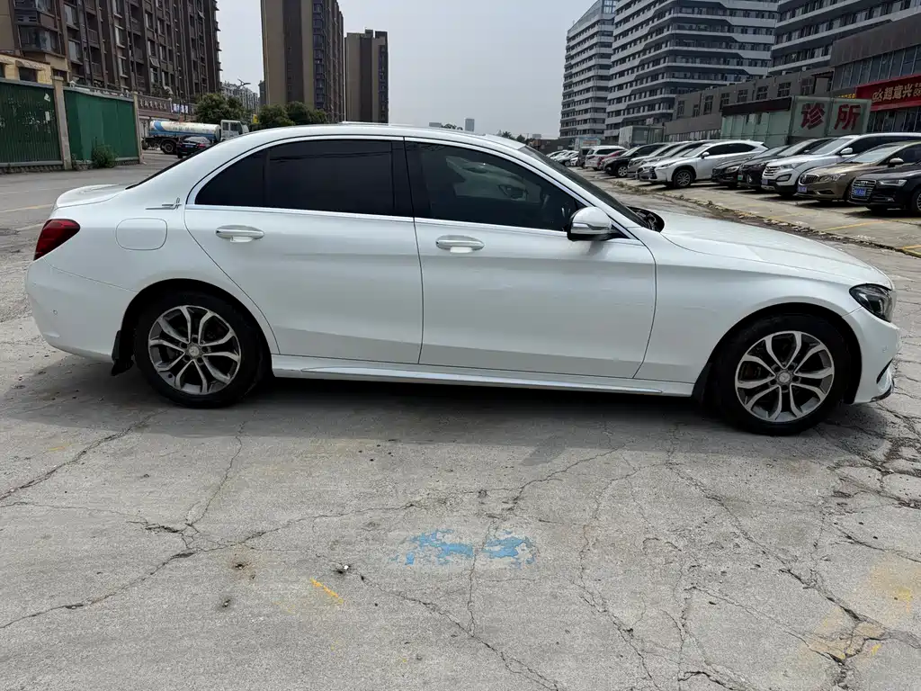 Mercedes-Benz C-Class 2015