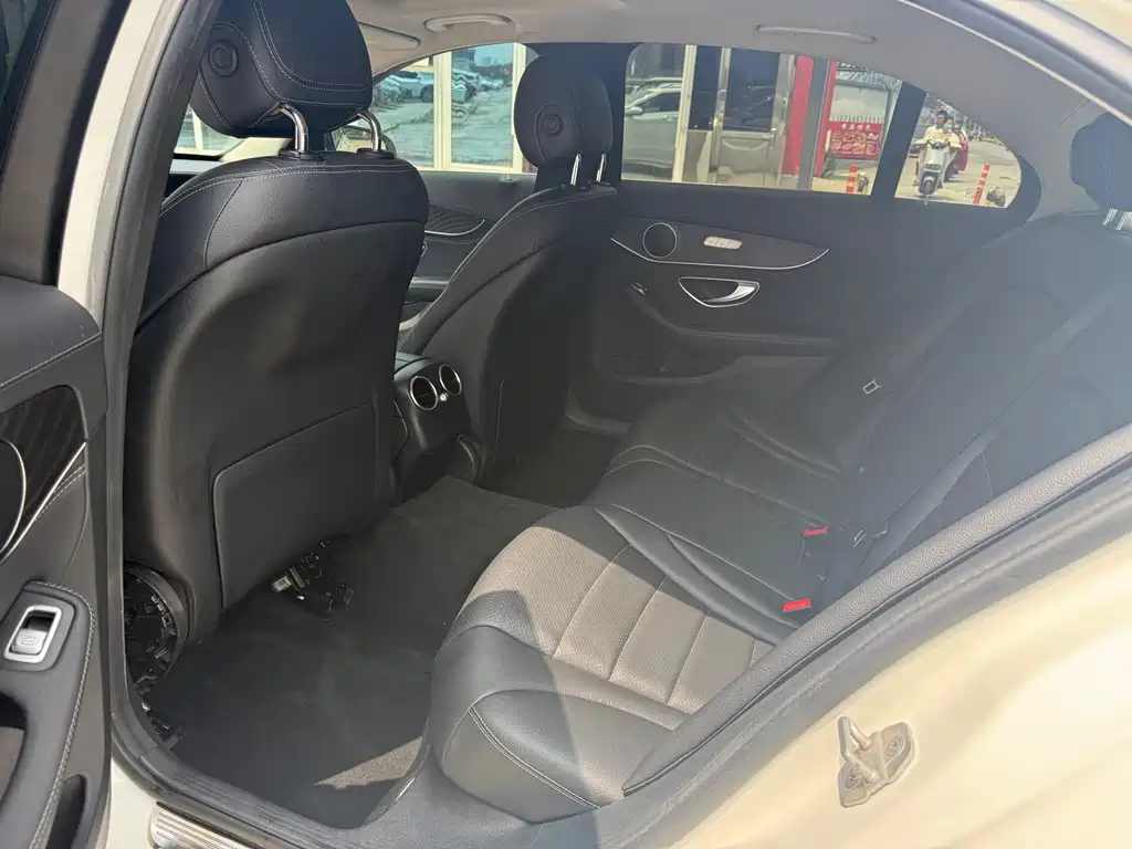 Mercedes-Benz C-Class 2015 — фото 10