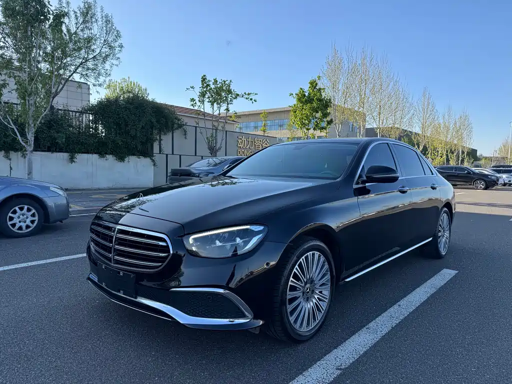 Mercedes-Benz E-Class 2022 — фото 2