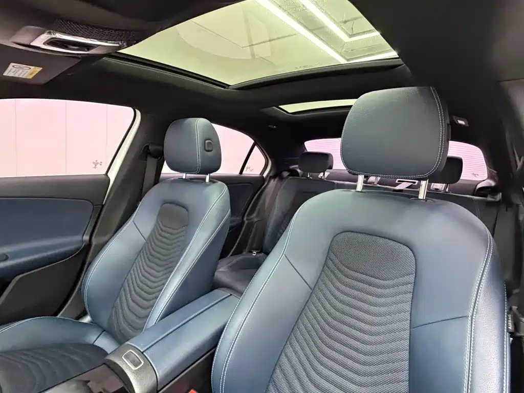 Mercedes-Benz A-Class 2022 — фото 16