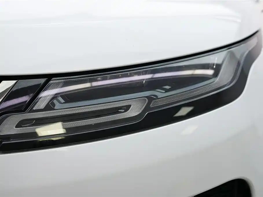 Land Rover Evoque 2022 — фото 2