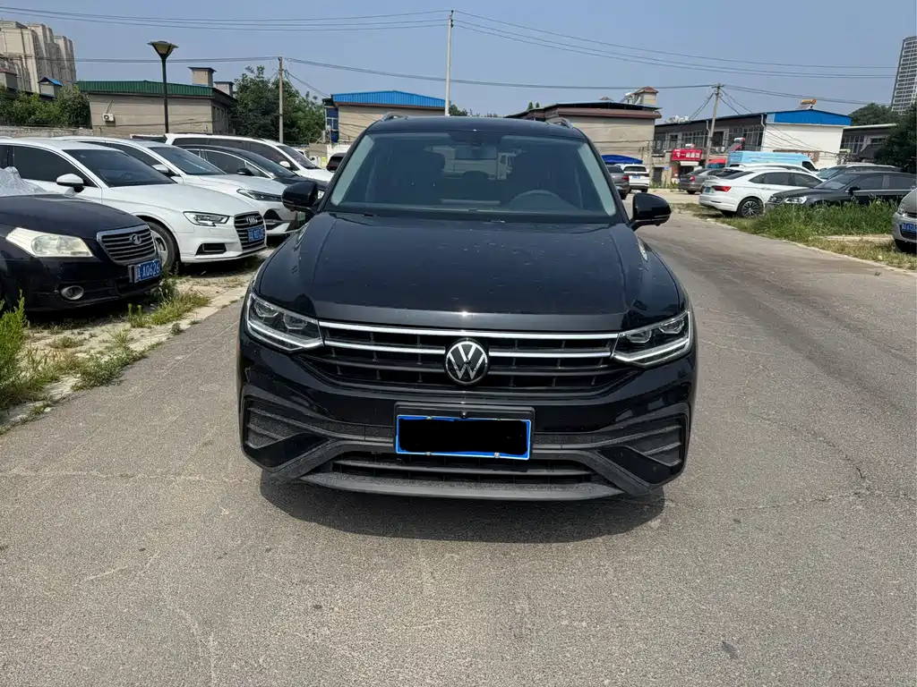 Volkswagen Tiguan L 2024