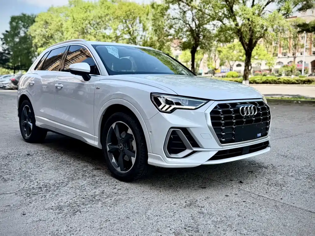 Audi Q3 2022 — фото 3