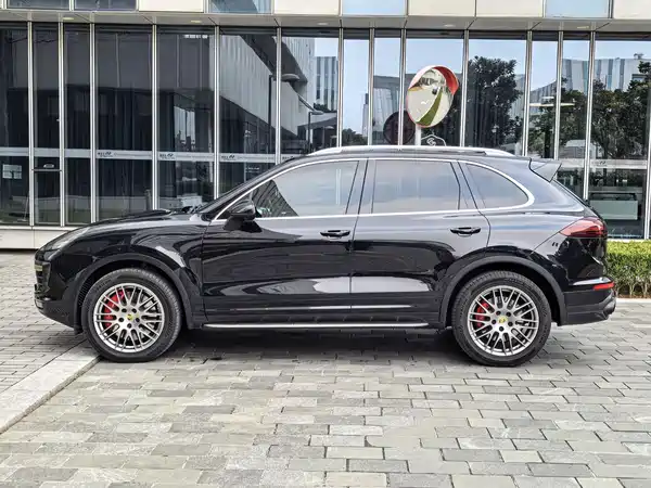 Porsche Cayenne 2015