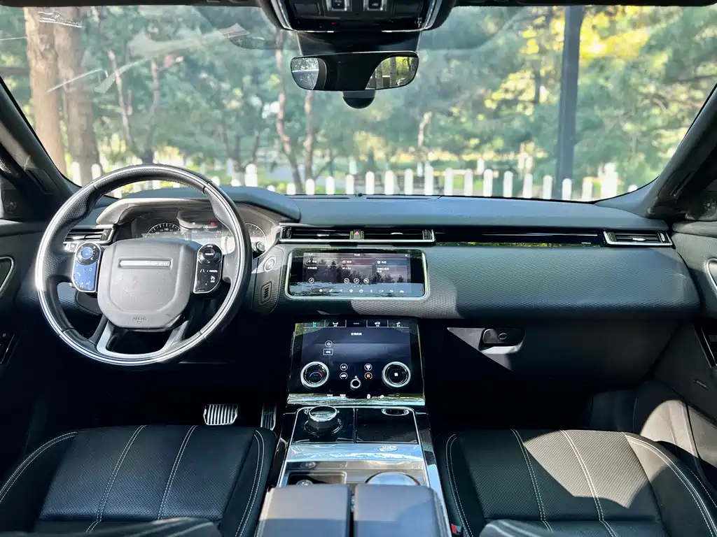 Land Rover Velar 2018 — фото 10