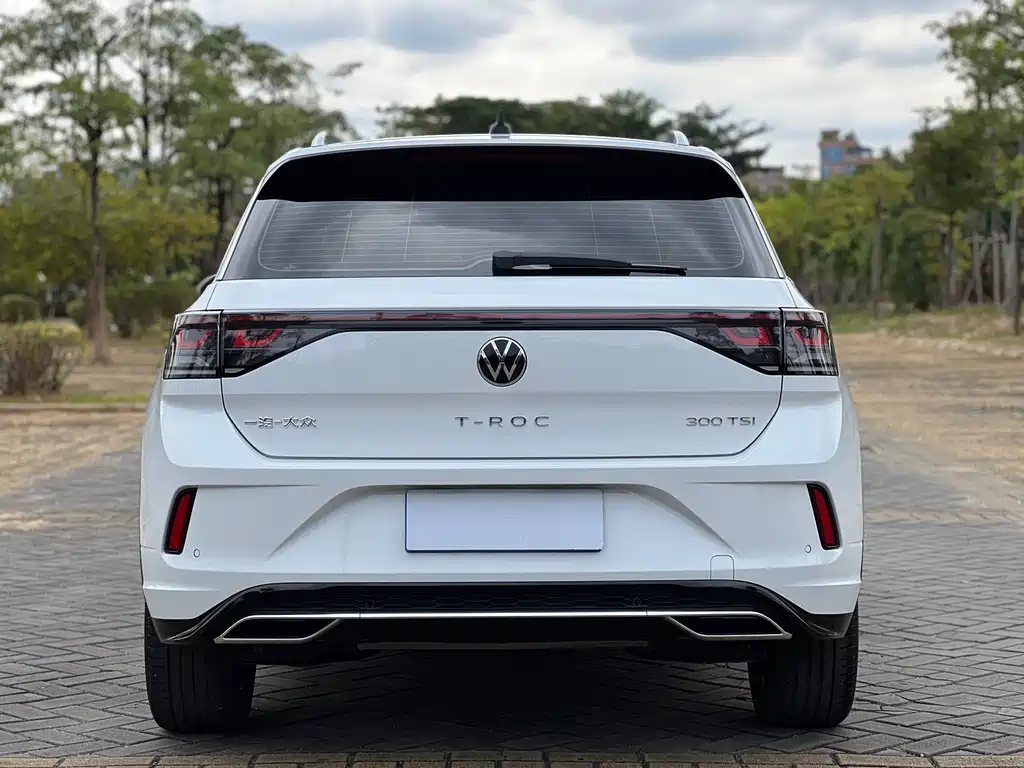 Volkswagen T-Roc 2023 — фото 8