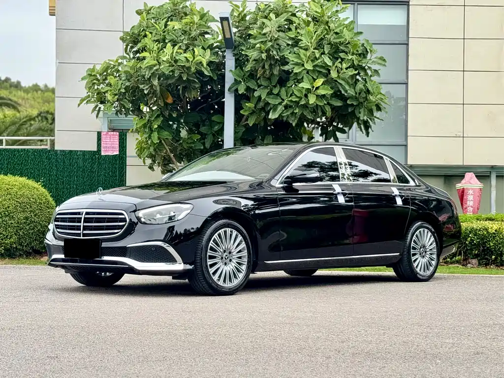 Mercedes-Benz E-Class 2021