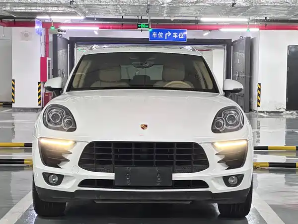 Porsche Macan 2016