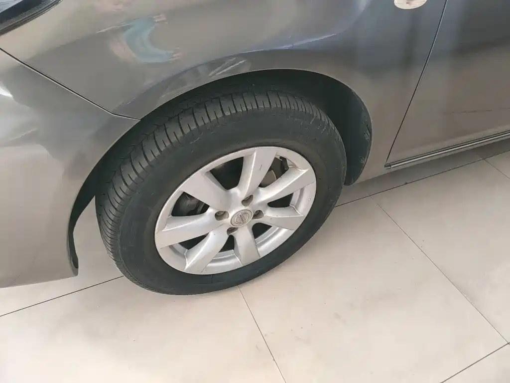 Nissan Sunny 2019