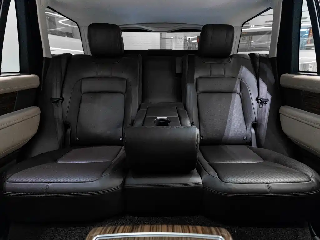 Land Rover Range Rover 2019 — фото 17