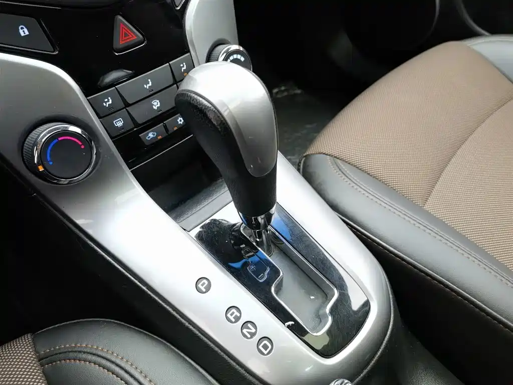 Chevrolet Cruze 2014 — фото 13