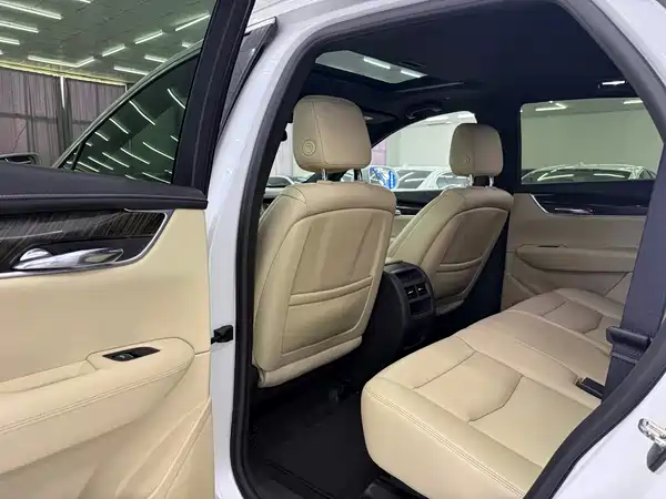 Cadillac XT5 2016