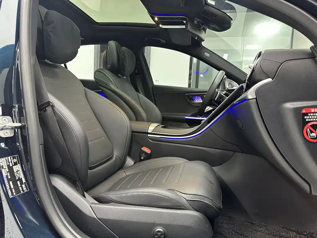 Mercedes-Benz C-Class 2025